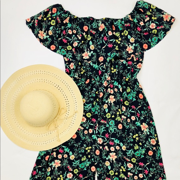 Plus Size Maxi Jumpsuit - Picture 4 of 7